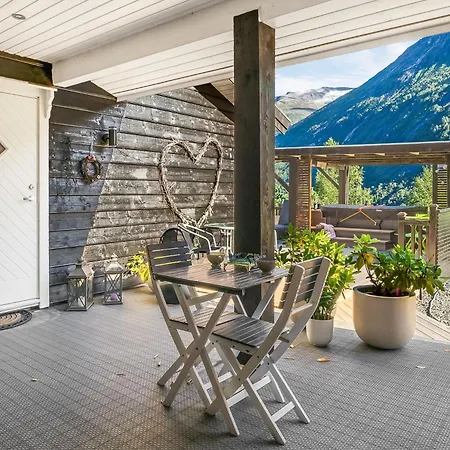 Luxury With Amazing Views * Stryn