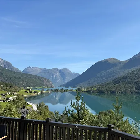 Luxury With Amazing Views *